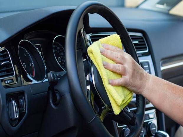 ¿Cómo limpiar tu automóvil para prevenir el COVID-19?