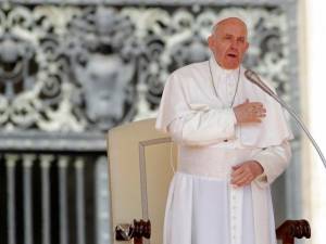 Vaticano exige a sacerdotes y monjas denunciar abusos sexuales