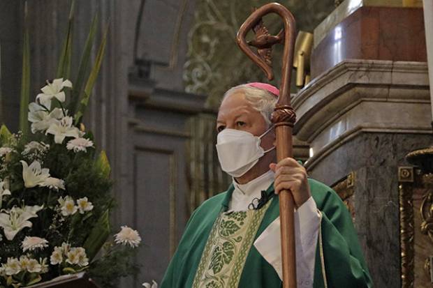 Ante tercera ola COVID, arzobispo de Puebla pide unidad y solidaridad