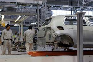 VW va a paro técnico en la producción del Golf en Puebla
