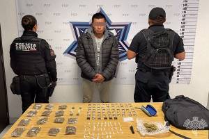 Sujeto con más de 100 dosis de droga es capturado en Puebla