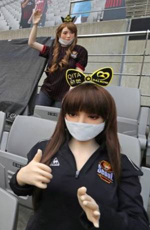 Multan al FC Seoul por colocar muñecas sexuales como &quot;aficionadas&quot; en gradas