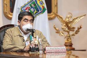 Rezago social de Puebla proviene de pasadas administraciones: Miguel Barbosa