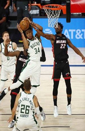 NBA: Miami Heat pega primero a Bucks de Milwaukee en semifinales del Este