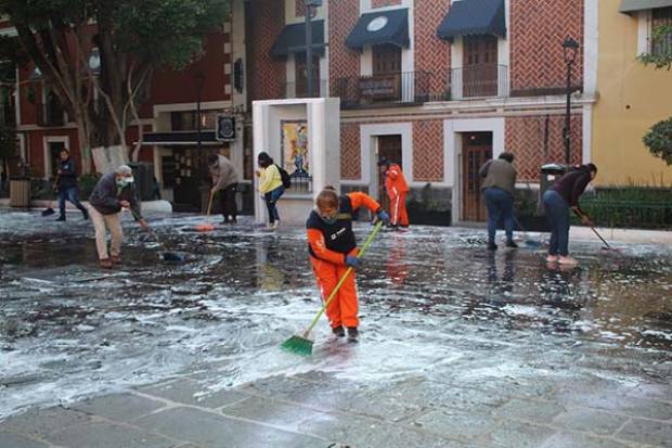 Poblanos se unen a gobierno municipal para limpiar espacios públicos