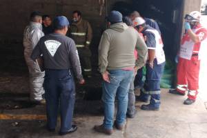 Mueren dos hombres intoxicados al limpiar una cisterna en Texmelucan