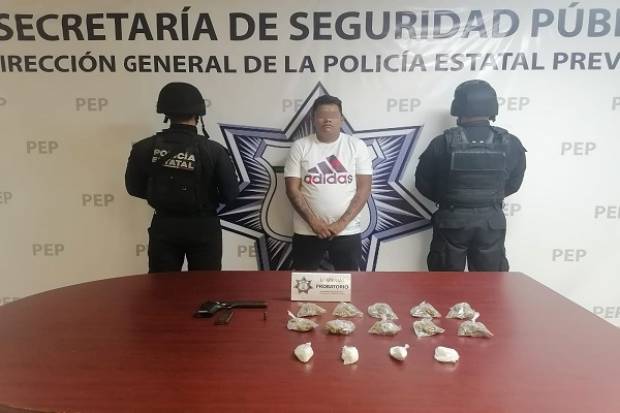 Detienen a chofer de &quot;El Chupón&quot;; presuntamente paga protección a policías municipales de Puebla