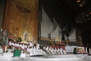 Acuden más de 12 mil poblanos a la Basílica de Guadalupe por peregrinación anual