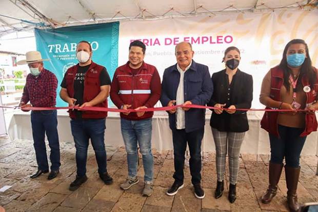 Más de 400 plazas laborales se ofertaron en Feria del Empleo de Zacatlán