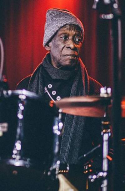 Murió el baterista Tony Allen, pionero del Afrobeat