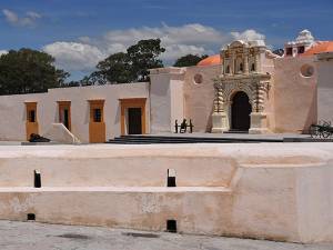 Reabren los museos Fuertes de Loreto y Guadalupe