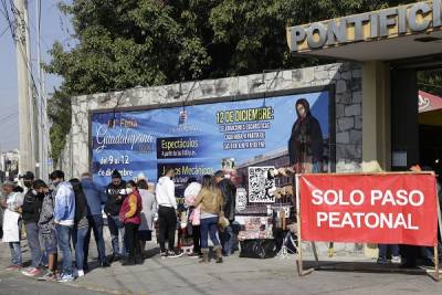 FOTOS: Acuden poblanos a la Feria Guadalupana tras dos años cancelada por pandemia