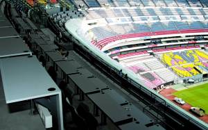 Ahora AMLO rifará palco en el estadio Azteca