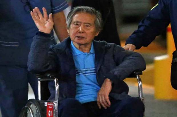 Conceden indulto humanitario a Alberto Fujimori y sale de prisión