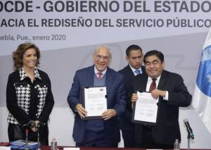 Gobierno de Puebla firma convenio con la OCDE para mejora regulatoria