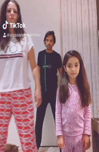 Los Derbez conquistaron Tik Tok con baile en familia