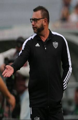 Mohamed es cesado como director técnico de Atlético Mineiro
