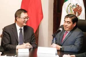 Embajador de China y Barbosa se reúnen en Puebla