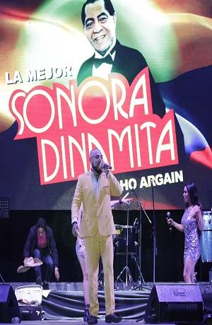 Feria de Puebla 2019: La Sonora Dinamita puso a bailar cumbia al Foro Artístico