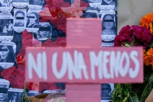 Protestan y marchan contra feminicidios en Puebla