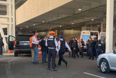 Balacera en el Aeropuerto Internacional de México; un delincuente muerto y dos personas heridas