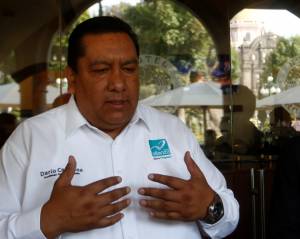 Darío Carmona pide licencia para no volver a su plaza en Ixcaquixtla