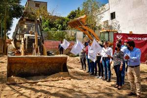 Ayuntamiento de Cuautlancingo arranca obra de pavimentación en Sanctorum