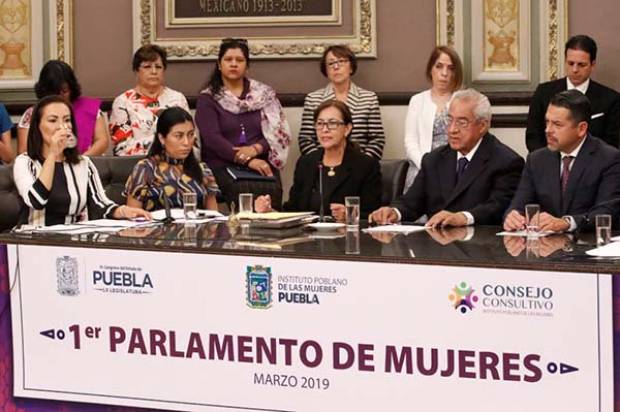 Realizan el Primer Parlamento de Mujeres del Estado de Puebla 2019