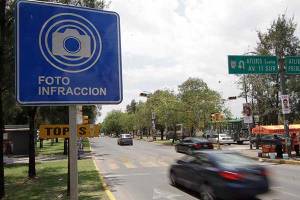 Cabildo de Puebla debe aprobar parquímetros y fotomultas: Semovi