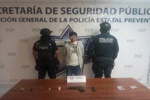 Sujeto con droga y arma de fuego es detenido en Atlixco