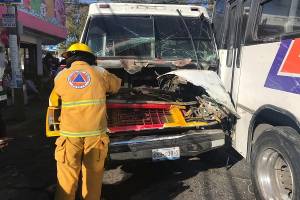 Al menos 15 lesionados dejó colisión entre rutas Libertad Cuauhtémoc y 72A