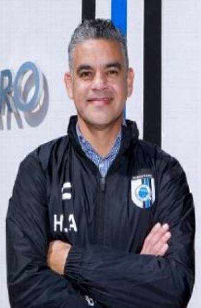 Héctor Altamirano es el nuevo DT de Gallos Blancos de Querétaro