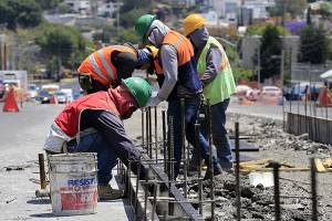 Ante repunte de contagios se retrasarán obras en Puebla