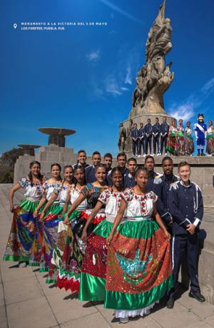 Club Puebla tomó la foto oficial de sus equipos varonil y femenil