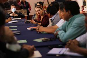 Presidenta de San Pedro Cholula sostiene reunión de seguridad con presidentes auxiliares