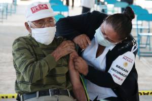 La próxima semana habrá vacuna COVID para todas las regiones de Puebla: SSA