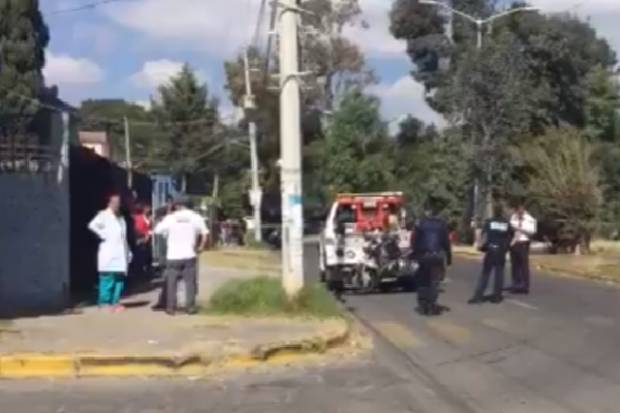 Muere motociclista tras derrapar en Bosques de San Sebastián