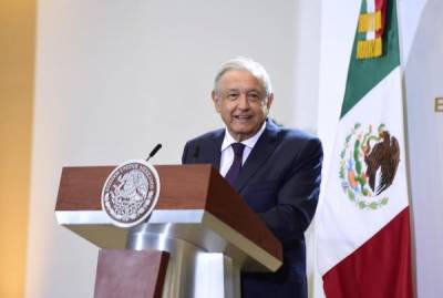 AMLO descalifica paro nacional de mujeres