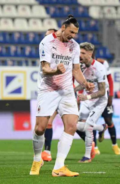 Zlatan Ibrahimovic anota doblete y da victoria al Milán ante Cagliari