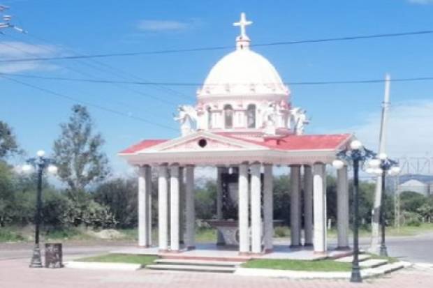 Dejan torso humano embolsado afuera de capilla de Yehualtepec