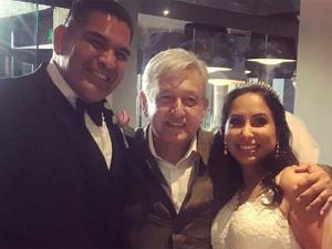 AMLO se coló a boda en Tijuana