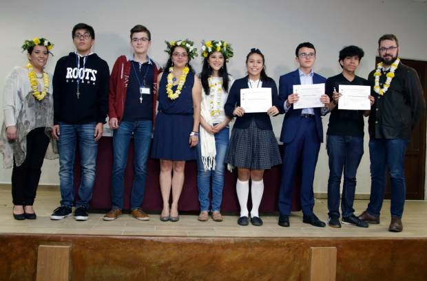 Estudiantes de Puebla ganan premio en Olimpiada Mexicana de Historia