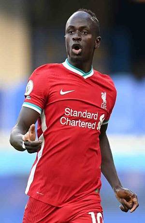 Sadio Mané, futbolista del Liverpool, dio positivo a COVID-19