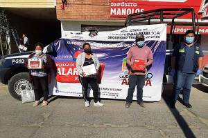 Ayuntamiento de Cuautlancingo continúa este año con la entrega de alarmas vecinales