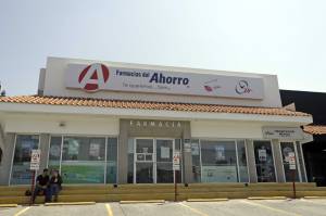 4 mil consultorios adyacentes a farmacias en Puebla; uno suspendido en 2022
