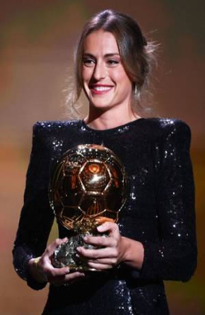 Alexia Putellas es la ganadora del Balón de Oro femenil
