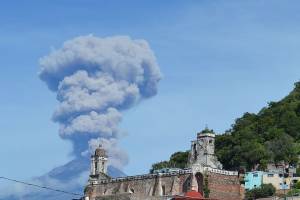 FOTOS: Así se vio la fumarola del volcán Popocatépetl desde Atlixco