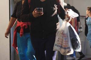 Prohibición de uso de bolsas y unicel en Puebla, se aplaza seis meses