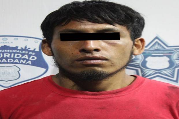 SSC Puebla atrapa a ladrón de un tráiler en la Central de Abasto