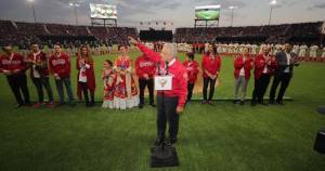 Abuchean a López Obrador en inauguración del estadio de Diablos